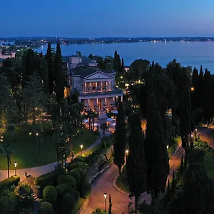 Cortine Palace Relais Chateaux Сирмионе